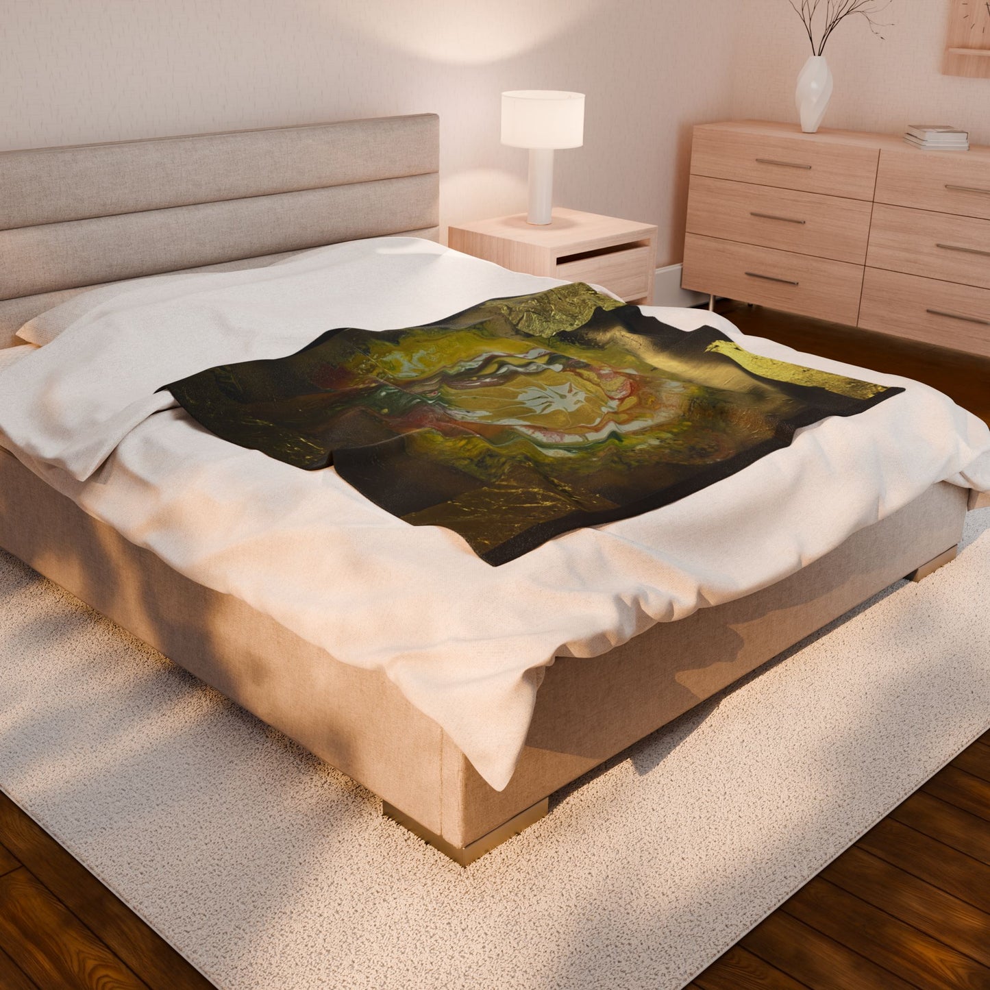 Artistic Velveteen Plush Blanket - Cozy and Stylish Home Decor